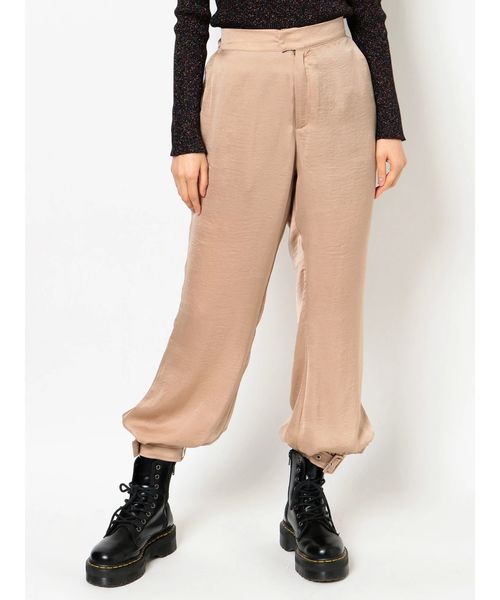 jouetie(ジュエティ)の「ヘムベルトサテンパンツ(その他パンツ・レディース・ブラック/ラベンダー/ベージュ・MEDIUM)」の6枚目の写真