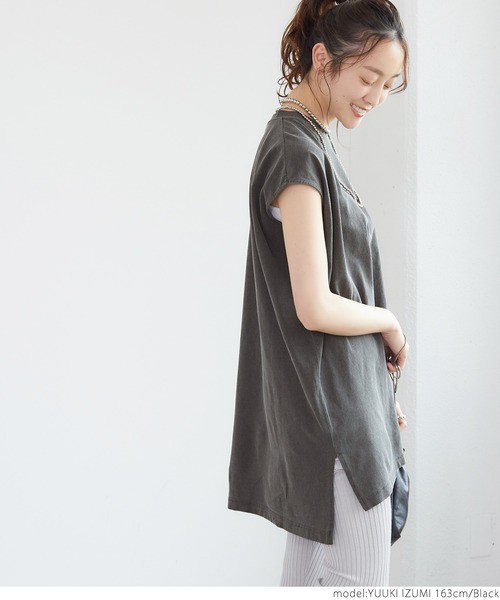 coca(coca)(コカ)の「ピグメントNSサイドスリットトップス(Tシャツ/カットソー・レディース・ブラック/ベージュ/パープル/ライトグリーン・ONE SIZE)」の12枚目の写真