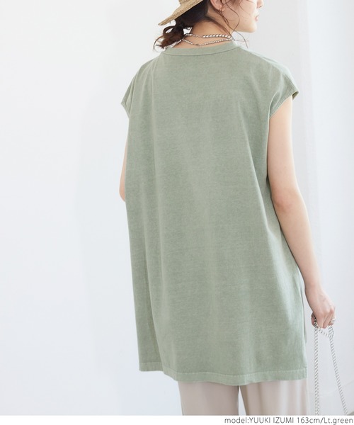 coca(coca)(コカ)の「ピグメントNSサイドスリットトップス(Tシャツ/カットソー・レディース・ブラック/ベージュ/パープル/ライトグリーン・ONE SIZE)」の8枚目の写真