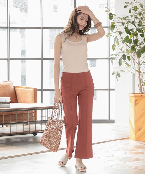 KOBE LETTUCE(コウベレタス)の「カップ付きバックオープンリブキャミソール&タンクトップ(その他アンダーウェア/インナー・レディース・ホワイト系その他/ベージュ系その他/ホワイト系その他2/グリーン系その他/モカ/ブラウン系その他/ライトベージュ/ブラック/ブラック系その他/グリーン系その他2・L/MEDIUM/SMALL/M/S/LARGE)」の15枚目の写真