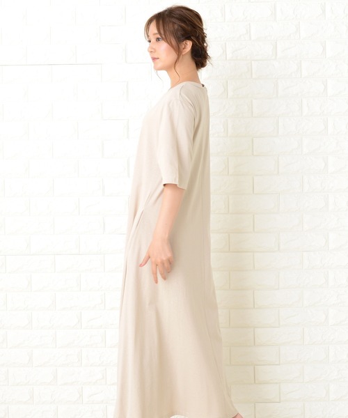 Lace Ladies（レースレディース）の「半袖ゆったりTシャツロングワンピース（ワンピース・レディース・ベージュ/ブルーグレー/ブラック/ライトグリーン・FREE）」の11枚目の写真