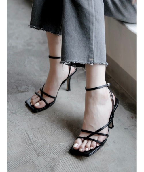 amel（エイメル）の「ナローストラップヒールサンダル（サンダル・レディース・ブラック・24.5cm/23.0cm/24.0cm/25.0cm/23.5㎝）」の5枚目の写真