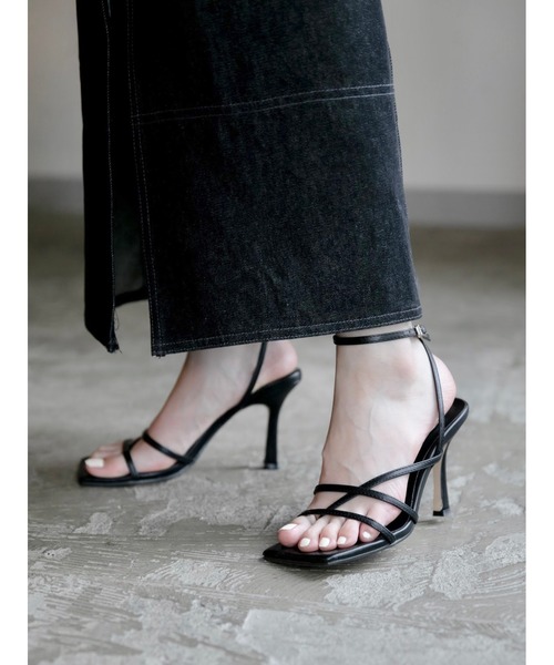 amel（エイメル）の「ナローストラップヒールサンダル（サンダル・レディース・ブラック・24.5cm/23.0cm/24.0cm/25.0cm/23.5㎝）」の11枚目の写真