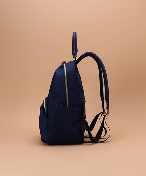 Samantha Thavasa(サマンサタバサ)の「シンプルデザインナイロンリュック(バックパック/リュック・レディース・ブラック/ベージュ/ネイビー・FREE)」の8枚目の写真