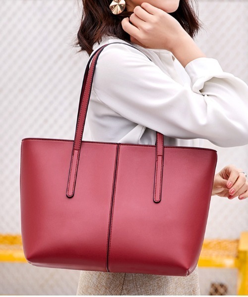 yuue' ( wear )(ユーイ)の「シンプルフェイクレザートートバッグ(トートバッグ・レディース・ライトグレー/ブラック/レッド・FREE)」の14枚目の写真