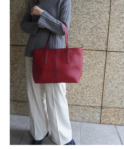 yuue' ( wear )(ユーイ)の「シンプルフェイクレザートートバッグ(トートバッグ・レディース・ライトグレー/ブラック/レッド・FREE)」の19枚目の写真
