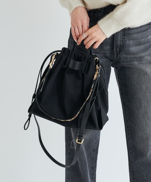 DouDou（ドゥドゥ）の「【WEB限定】ナイロンドロストリングバッグ（ショルダーバッグ・レディース・ブラウン/ブラック・FREE）」の11枚目の写真