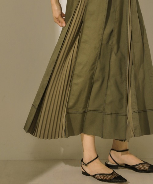 Bou Jeloud（ブージュルード）の「タックプリーツデニムスカート（デニムスカート・レディース・ナチュラル/インディゴブルー/ベージュ/カーキ・38）」の6枚目の写真