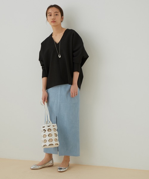ADAM ET ROPE'(アダムエロペ)の「【アウトレット店舗・WEB限定】ダンボールニットドルマンプルオーバー(スウェット・レディース・ブラック/ベージュ/モスグリーン・FREE)」の17枚目の写真