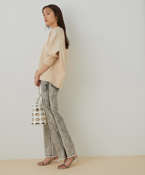 ADAM ET ROPE'(アダムエロペ)の「【アウトレット店舗・WEB限定】ダンボールニットドルマンプルオーバー(スウェット・レディース・ブラック/ベージュ/モスグリーン・FREE)」の16枚目の写真