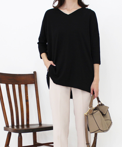 MODE ROBE（モードローブ）の「Vネックドルマントップス（Tシャツ/カットソー・レディース・ホワイト/ブラック/その他・FREE）」の3枚目の写真