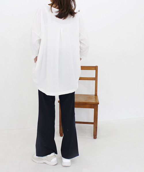 MODE ROBE（モードローブ）の「Vネックドルマントップス（Tシャツ/カットソー・レディース・ホワイト/ブラック/その他・FREE）」の8枚目の写真