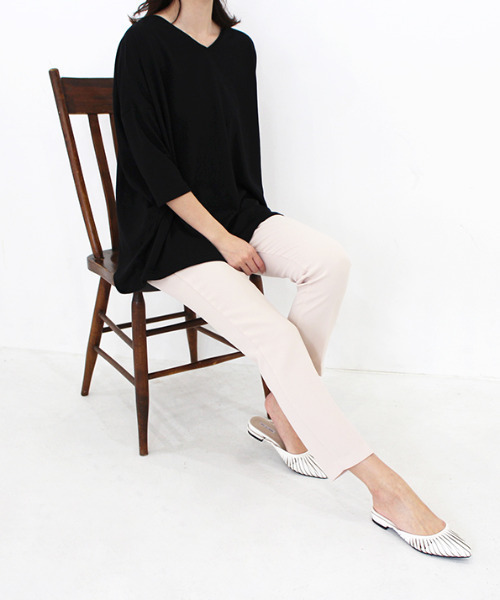 MODE ROBE（モードローブ）の「Vネックドルマントップス（Tシャツ/カットソー・レディース・ホワイト/ブラック/その他・FREE）」の20枚目の写真