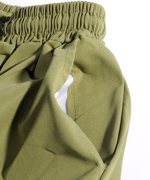 neos(ネオス)の「【neos -addictive design-】ワイドシルエット ベルトポケット カラー カーゴ パンツ(カーゴパンツ・メンズ・イエロー/ブラック/カーキ・MEDIUM/X-LARGE/LARGE)」の6枚目の写真