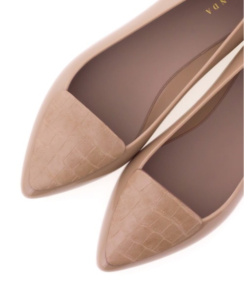 RANDA（ランダ）の「ポインテッドトゥクロコレインシューズ（レインシューズ・レディース・ブラック/ベージュ/グレイッシュベージュ・LL/S/M/L/XL）」の21枚目の写真