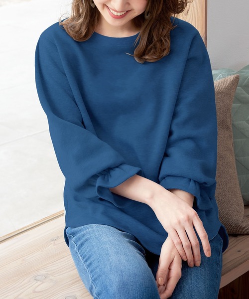 RANAN(ラナン)の「ふわふわあったか!裏起毛ボリュームスリーブプルオーバー(Tシャツ/カットソー・レディース・キャメル/ブラック/チャコールグレー/ライトグレー/アイボリー/グレイッシュベージュ/ネイビー/ブルー・M/L/LL/3L)」の1枚目の写真