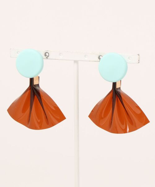 tone(トーン)の「【atelier*mio】クレイ × PVC earring(イヤリング・レディース・ホワイト/パープル/ネイビー/ピンク/イエロー/ミント/ピンク系その他/ホワイト系その他・FREE)」の5枚目の写真