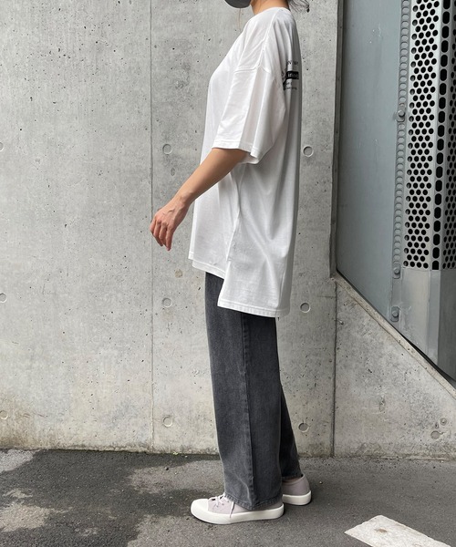 MATCH&more（マッチアンドモア）の「バックプリントオーバーサイズ半袖Ｔシャツ（Tシャツ/カットソー・レディース・ホワイト/ブラック/ベージュ/グレー/カーキ・FREE）」の18枚目の写真