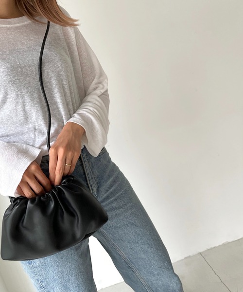 CANAL JEAN(キャナルジーン)の「LE VERNIS(ル・ベルニ) ワイドミニ巾着バッグ(ハンドバッグ・レディース・ブラック/クリーム・ONE SIZE)」の2枚目の写真