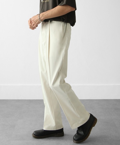 ZIP FIVE（ジップファイブ）の「【ZIP FIVE】センタープレス ソフトテーパードフレアスラックスパンツ（スラックス・メンズ・ブラック/グレイッシュベージュ/アイボリー・SMALL/MEDIUM/LARGE/X-LARGE）」の6枚目の写真