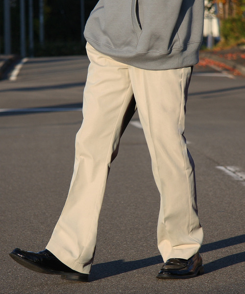 ZIP FIVE（ジップファイブ）の「【ZIP FIVE】センタープレス ソフトテーパードフレアスラックスパンツ（スラックス・メンズ・ブラック/グレイッシュベージュ/アイボリー・SMALL/MEDIUM/LARGE/X-LARGE）」の22枚目の写真