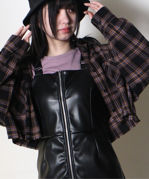 one way（ワンウェイ）の「【oneway Jeans】フロントファスナーフェイクレザーワンピース（ワンピース・レディース・ダークグリーン/ブラック/ベージュ・FREE）」の2枚目の写真