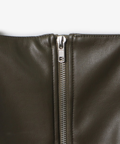 one way（ワンウェイ）の「【oneway Jeans】フロントファスナーフェイクレザーワンピース（ワンピース・レディース・ダークグリーン/ブラック/ベージュ・FREE）」の8枚目の写真