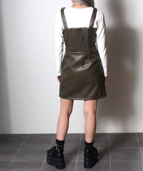 one way（ワンウェイ）の「【oneway Jeans】フロントファスナーフェイクレザーワンピース（ワンピース・レディース・ダークグリーン/ブラック/ベージュ・FREE）」の12枚目の写真