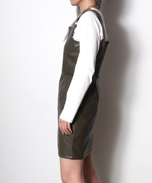 one way（ワンウェイ）の「【oneway Jeans】フロントファスナーフェイクレザーワンピース（ワンピース・レディース・ダークグリーン/ブラック/ベージュ・FREE）」の13枚目の写真