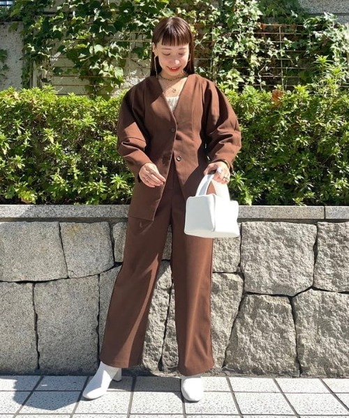 Ray BEAMS(レイビームス)の「GHOSPELL / Submerge Collarless Blazer(ノーカラージャケット・レディース・ブラウン・ONE SIZE)」の8枚目の写真