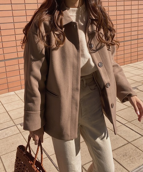 LAUIR(ラウアー)の「比翼ボタンショートコート(その他アウター・レディース・ブラック/ベージュ/ネイビー/グレイッシュベージュ/ダークベージュ・MEDIUM/LARGE/X-LARGE)」の4枚目の写真