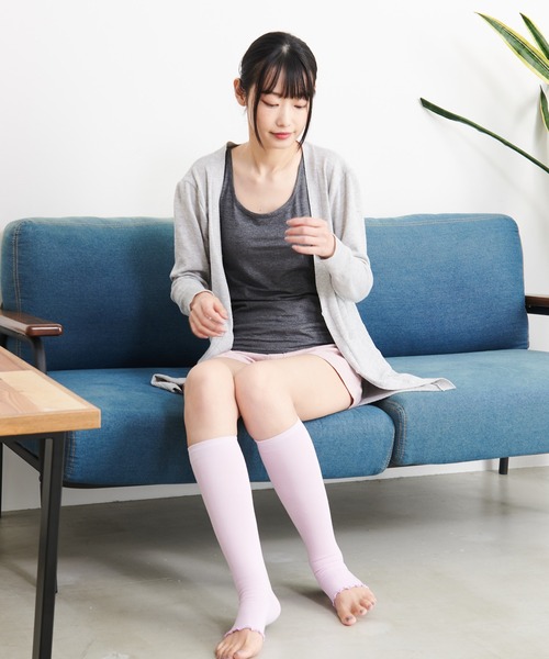Karlas(カルラス)の「整(トトノ)TERAX CARETECT(テラックスケアテクト) フェムテック フェムケアフットケア 医療機器届出番号:20B2X00003000022(レッグウォーマー・レディース・ピンク/パープル/グレー・23cm~25cm)」の17枚目の写真