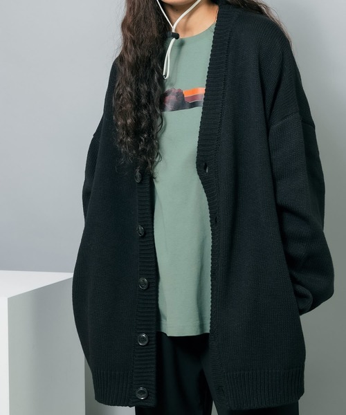 ROOPTOKYO(ループトウキョウ)の「ハイゲージ Vネックニットカーディガン(カーディガン/ボレロ・メンズ・ブラック/チャコール/ブルー/ホワイト・L/M)」の2枚目の写真