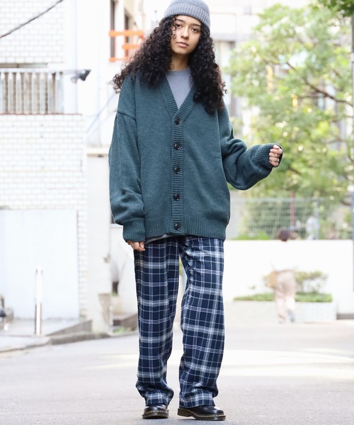 ROOPTOKYO(ループトウキョウ)の「ハイゲージ Vネックニットカーディガン(カーディガン/ボレロ・メンズ・ブラック/チャコール/ブルー/ホワイト・L/M)」の20枚目の写真