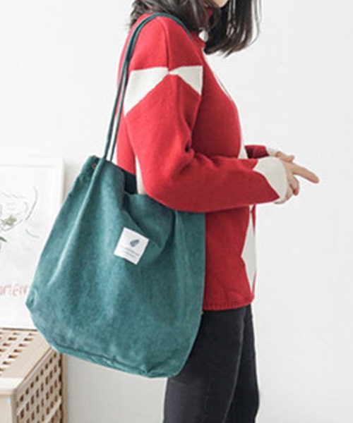SMILE ORCHID(スマイルオーキッド)の「コーデュロイ生地ショルダーバッグ(ショルダーバッグ・レディース・ホワイト/ブラック/ブラウン/イエロー/グリーン/ライトパープル・FREE)」の5枚目の写真