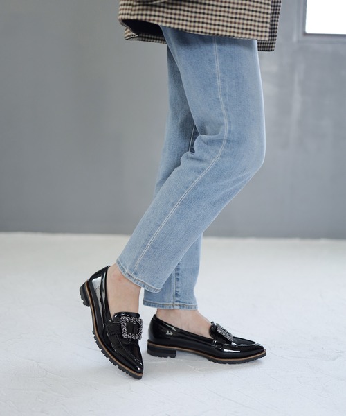 SESTO（セスト）の「ビジューモチーフ付きトラックソールローファーパンプス（ローファー・レディース・ブラック系その他/ブラック・25.0cm/23.0cm/22.5cm/24.5cm/23.5cm/24.0cm）」の14枚目の写真