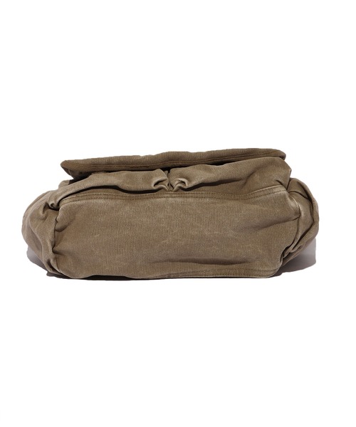 ROOP TOKYO by みー(ループトウキョウバイミー)の「ROOPTOKYO by みー milirary shoulder bag ミリタリー ショルダーバッグ(ショルダーバッグ・メンズ・オリーブ・FREE)」の12枚目の写真