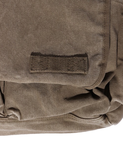 ROOP TOKYO by みー(ループトウキョウバイミー)の「ROOPTOKYO by みー milirary shoulder bag ミリタリー ショルダーバッグ(ショルダーバッグ・メンズ・オリーブ・FREE)」の2枚目の写真