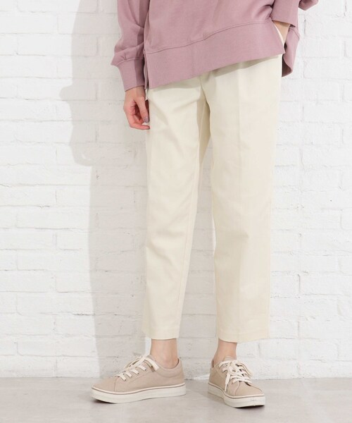 SHOO・LA・RUE(シューラルー)の「◆【S-LL】フロントホックセンタープレステーパードパンツ(その他パンツ・レディース・ブラック/ベージュ/オフホワイト/ブルー・01/02/03/04)」の2枚目の写真