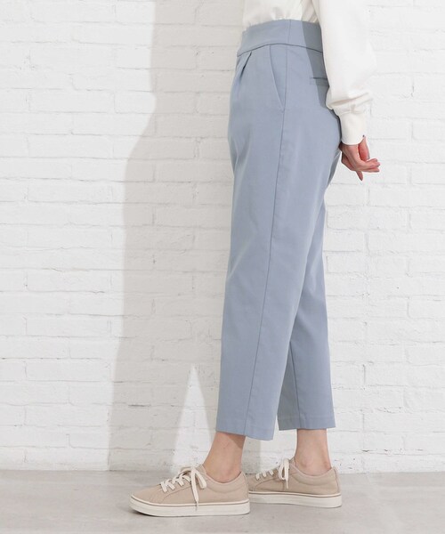 SHOO・LA・RUE(シューラルー)の「◆【S-LL】フロントホックセンタープレステーパードパンツ(その他パンツ・レディース・ブラック/ベージュ/オフホワイト/ブルー・01/02/03/04)」の15枚目の写真