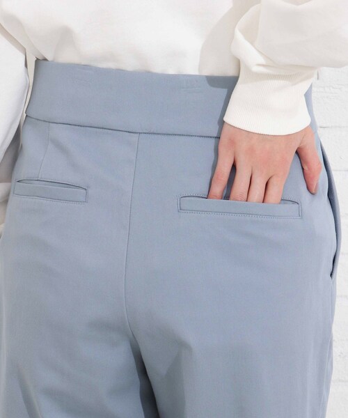 SHOO・LA・RUE(シューラルー)の「◆【S-LL】フロントホックセンタープレステーパードパンツ(その他パンツ・レディース・ブラック/ベージュ/オフホワイト/ブルー・01/02/03/04)」の8枚目の写真