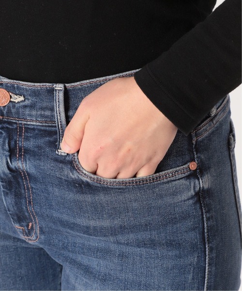 MOTHER DENIM（マザーデニム）の「【MOTHER/マザー】FLARE デニム（デニムパンツ・レディース・ブルー・25/27/28/26）」の21枚目の写真