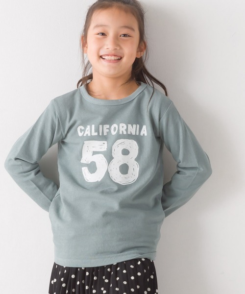 OMNES(オムネス)の「キッズ スラブコットンプリント長袖Tシャツ ロンT(Tシャツ/カットソー・キッズ・キャメル/ピンク/ネイビー/アイボリー/ブルーグレー・140/100/110/120/130)」の2枚目の写真