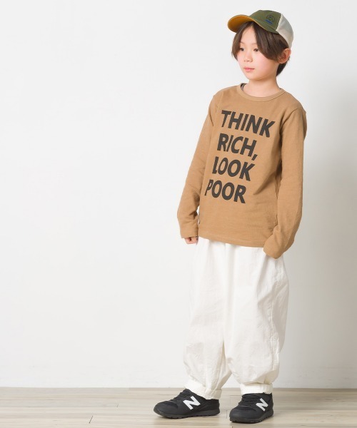 OMNES(オムネス)の「キッズ スラブコットンプリント長袖Tシャツ ロンT(Tシャツ/カットソー・キッズ・キャメル/ピンク/ネイビー/アイボリー/ブルーグレー・140/100/110/120/130)」の11枚目の写真