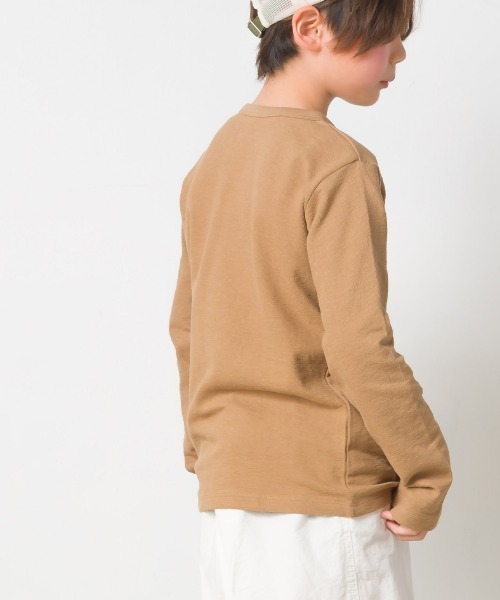OMNES(オムネス)の「キッズ スラブコットンプリント長袖Tシャツ ロンT(Tシャツ/カットソー・キッズ・キャメル/ピンク/ネイビー/アイボリー/ブルーグレー・140/100/110/120/130)」の12枚目の写真