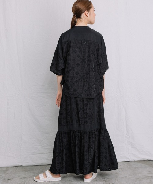 Liyoca(リヨカ)の「【Liyoca】刺繍レーヨンキュプラレーヨンスカート(スカート・レディース・ホワイト/ブラック・FREE)」の4枚目の写真