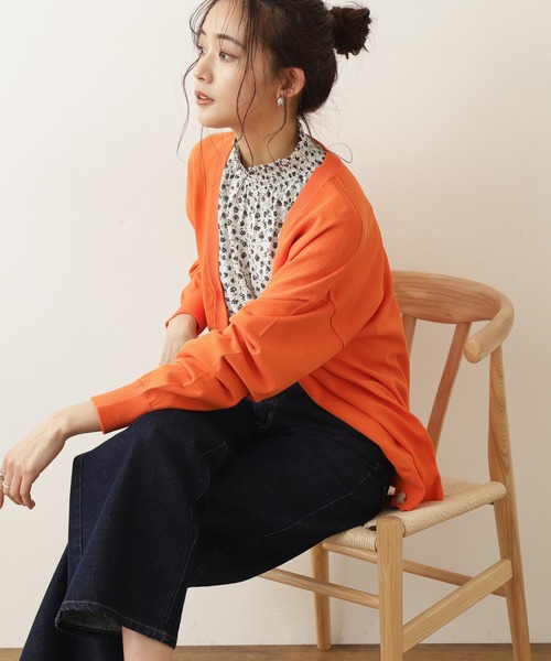 N.(N. Natural Beauty Basic)(エヌエヌナチュラルビューティーベーシック)の「◆天竺プレーティングニットカーディガン(カーディガン/ボレロ・レディース・オフホワイト/オレンジ/グリーン/ピンク・MEDIUM)」の4枚目の写真