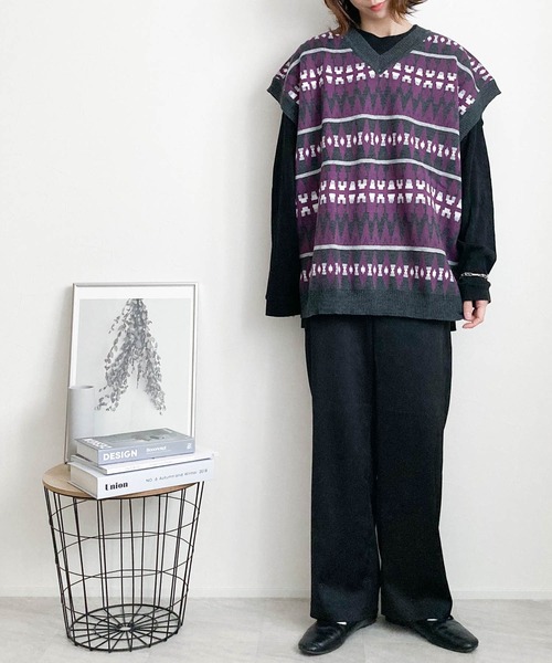 Anytime Songs（エニータイムソングス）の「幾何学柄 ジャガードニットベスト（ベスト・メンズ・ベージュ/グリーン/チャコール・MEDIUM/LARGE/X-LARGE）」の13枚目の写真