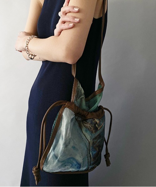 LE VERNIS（ル・ベルニ）の「LE VERNIS(ル・ベルニ)シアエプロンサコッシュ（ショルダーバッグ・レディース・ピンク/グリーン・FREE）」の8枚目の写真