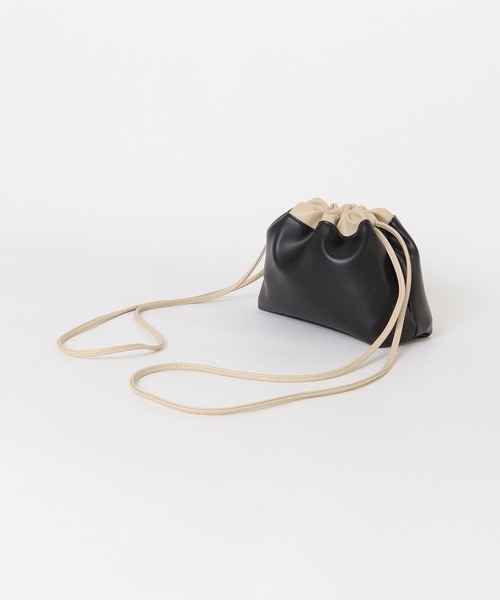 SENSE OF PLACE by URBAN RESEARCH(センスオブプレイスバイアーバンリサーチ)の「リバーシブル巾着バッグ(ショルダーバッグ・レディース・ブラック/グレー/イエロー/ナチュラル・ONE)」の10枚目の写真